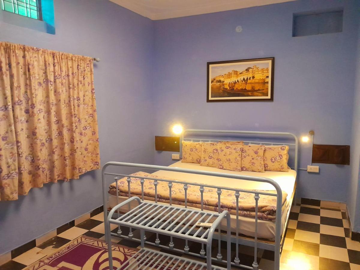 Paddy'S Loft The Lake View Hostel أُودايبور المظهر الخارجي الصورة