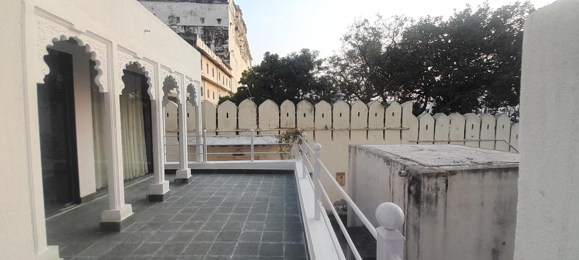 Paddy'S Loft The Lake View Hostel أُودايبور الغرفة الصورة